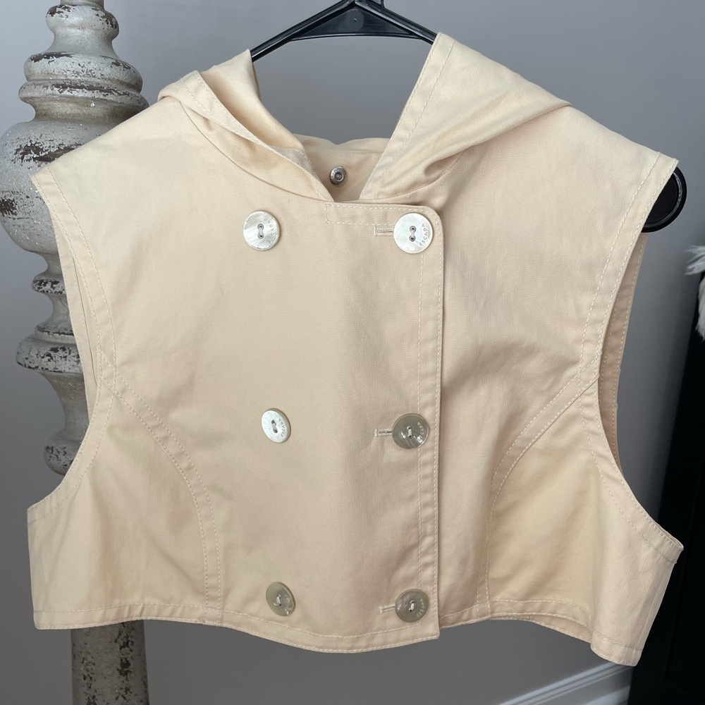 Rare Escada Beige Double Breasted Cropped Sleeveless Trench Jacket w/ Hood